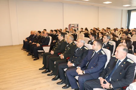 Gəncə Şəhər Prokurorluğunda Heydər Əliyevin 100 illik yubileyinə həsr olunmuş konfrans keçirilib