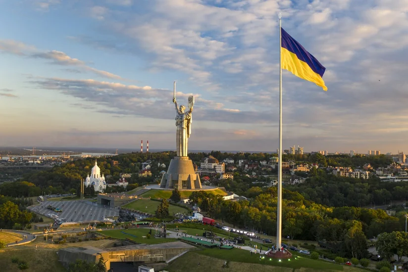 Ukrayna Britaniyadan 425 milyon avroya yaxın kredit alıb