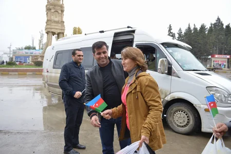 Parlament jurnalistləri Şimal bölgəsində bayraq aksiyası keçiriblər