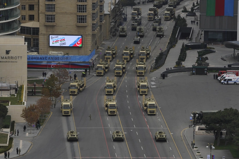 Presidents of Azerbaijan, Turkey attend Victory Parade