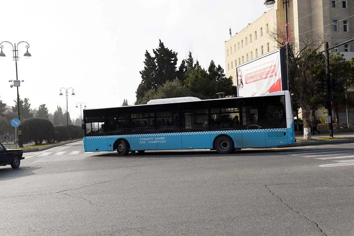 Sumqayıtda 7 saylı marşrut avtobusu qəza törədib, yaralılar var