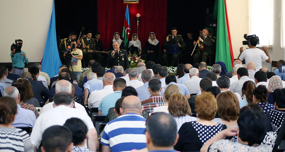 “Şəhidlər ölməz, Vətən bölünməz!” devizi altında vətənpərvərlik tədbiri keçirilib
