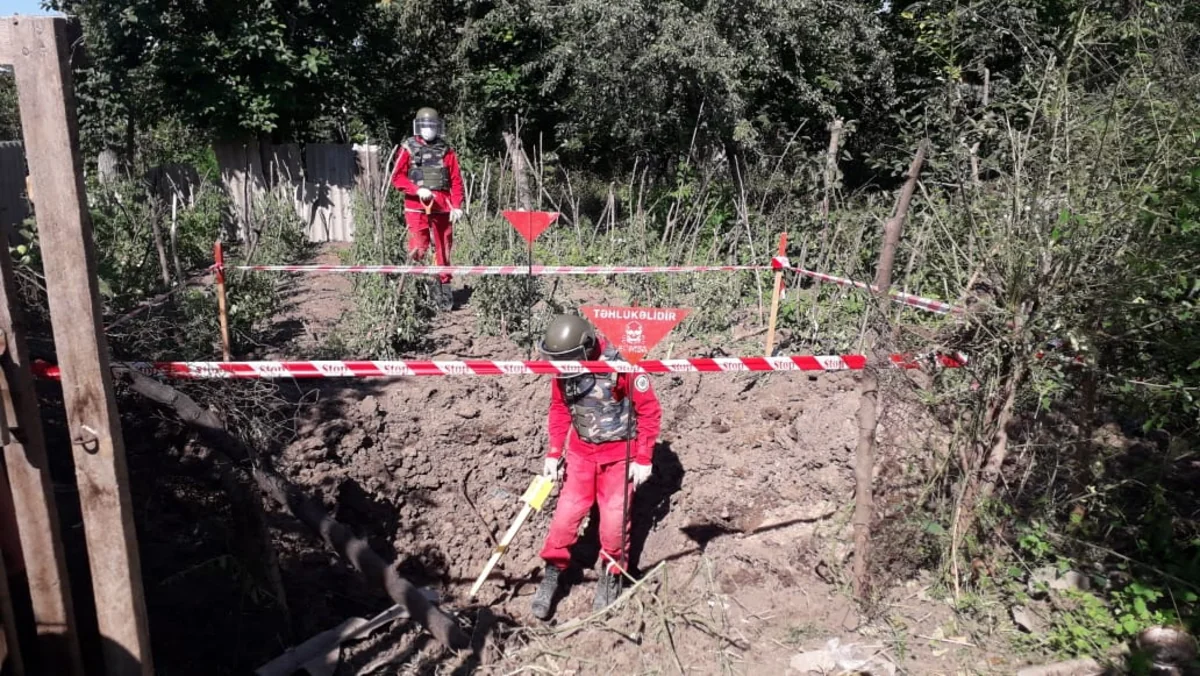 Ermənilərin Dondar Quşçuya atdıqları partlamış top mərmisinin qalıqları tapılıb