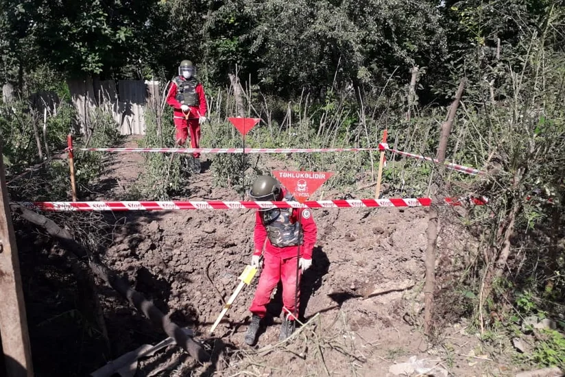 Ermənilərin Dondar Quşçuya atdıqları partlamış top mərmisinin qalıqları tapılıb