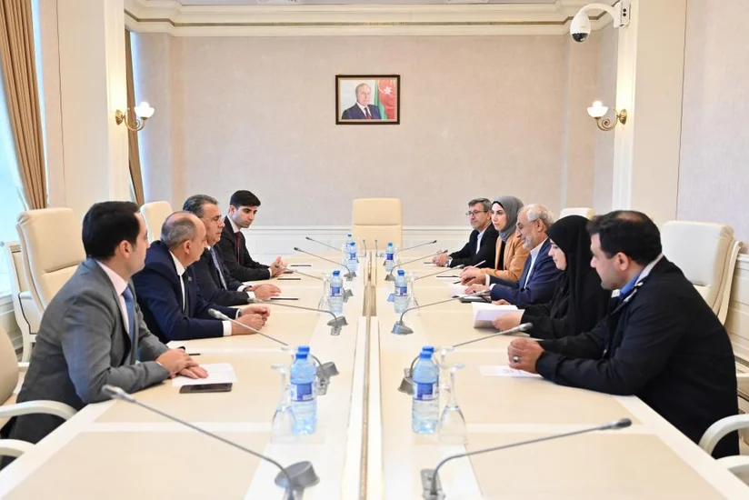 Azərbaycan və İran parlamentlərinin deputatları görüşüblər