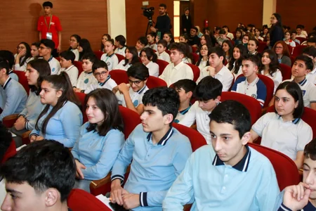 “Məktəbli Könüllü” Proqramı təqdim edilib