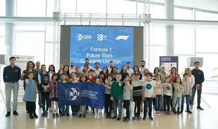 “Formula 1”də pilotları müşayiət edəcək uşaqlar üçün təlim keçirilib