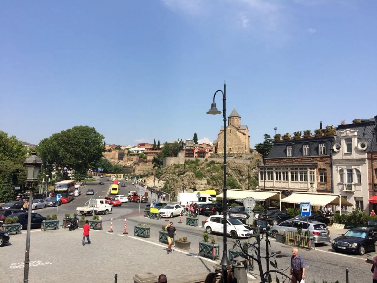Hamının tanıdığı Tbilisi: Dəyişən gürcülər və dəyişdirən turistlər  - REPORTAJ
