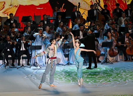 Daşkənddə Azərbaycan və Özbəkistan incəsənət ustalarının birgə qala konserti olub