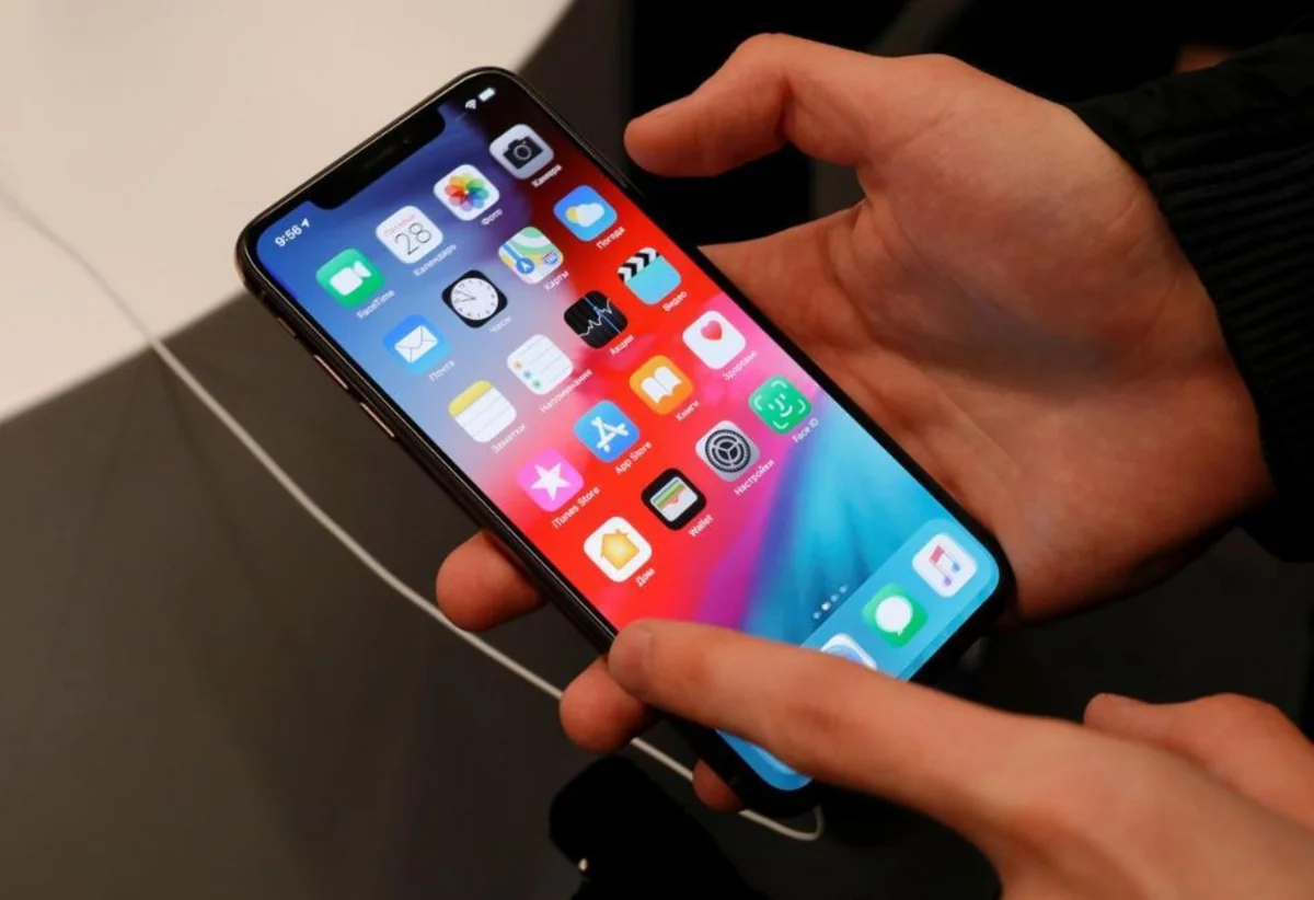 В РФ хотят ввести обязательную установку российского ПО на смартфоны