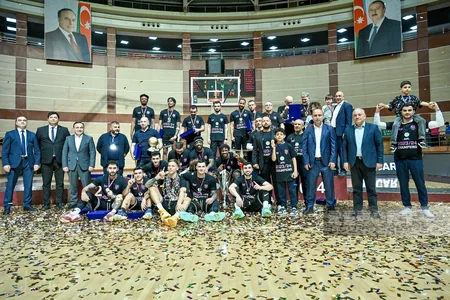 Azərbaycan Basketbol Liqasının qalibi olan Sabaha çempionluq kuboku təqdim olunub