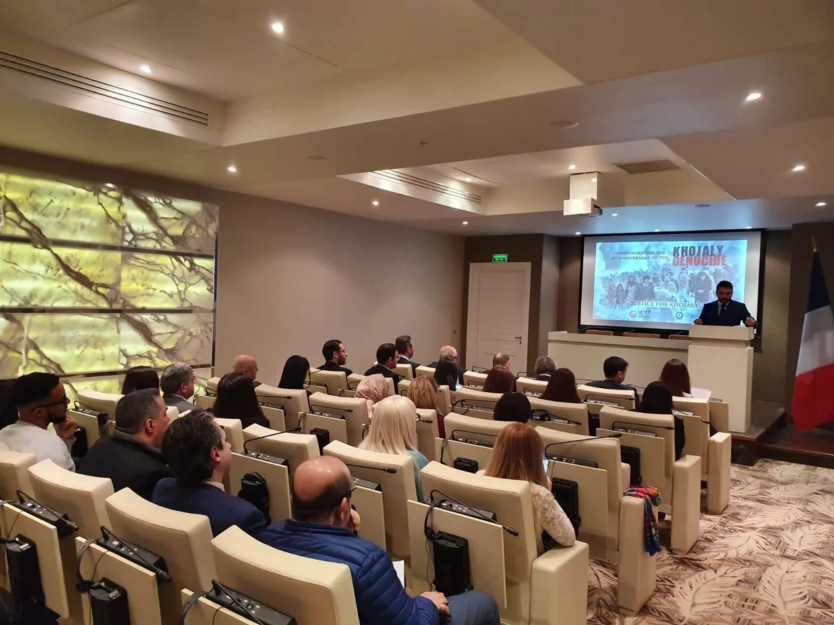 Parisdə Xocalı faciəsinin anım mərasimi - FOTO