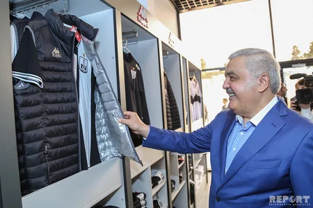“Neftchi” football club museum and fan shop presented