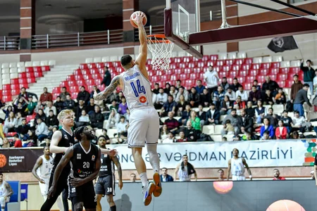 Sabah Rimas Kurtinaytisin rəhbərliyi altında ilk məğlubiyyətini alıb