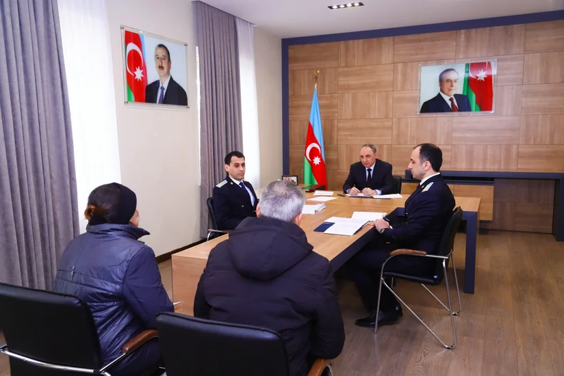 Kamran Əliyev Qaradağda vətəndaşları qəbul edib