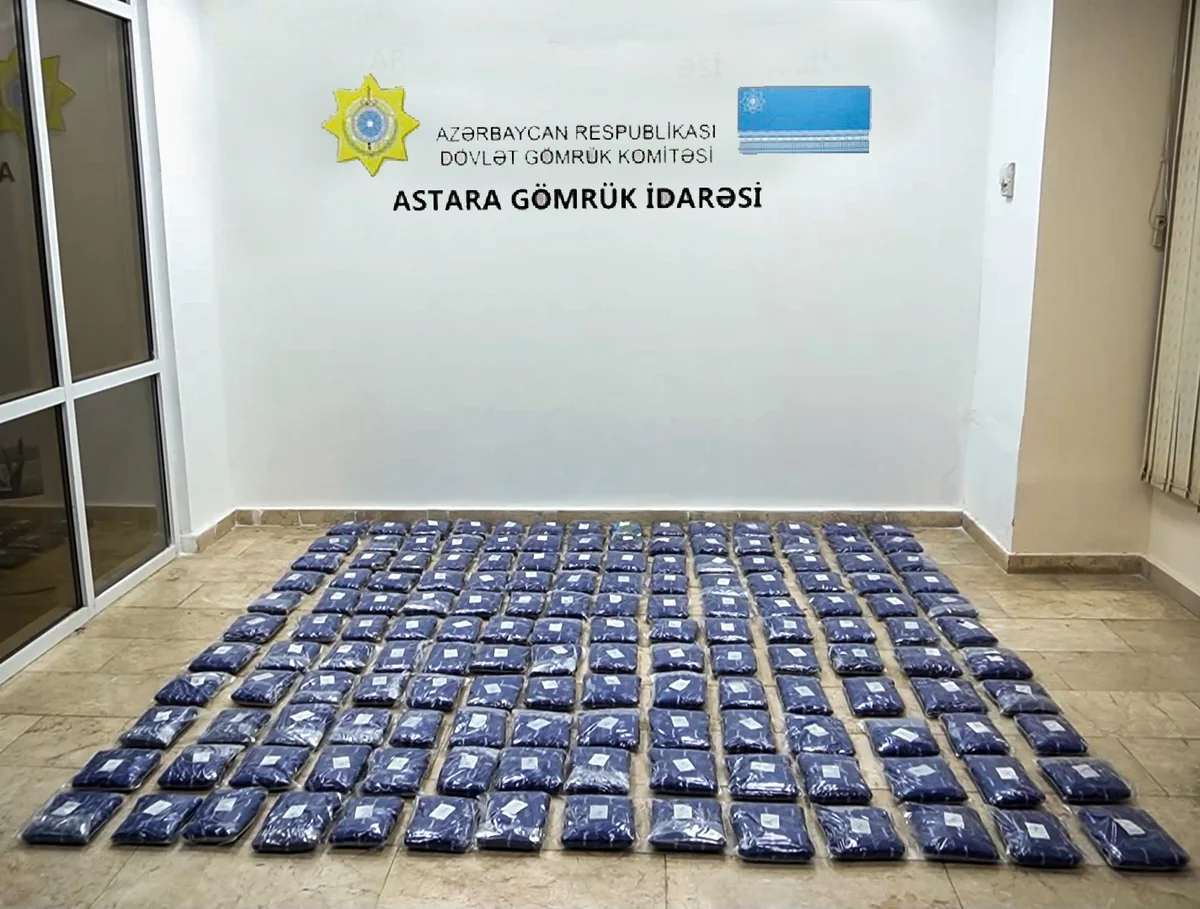 Azerbaijan seizes large amount of marijuana at Iran border