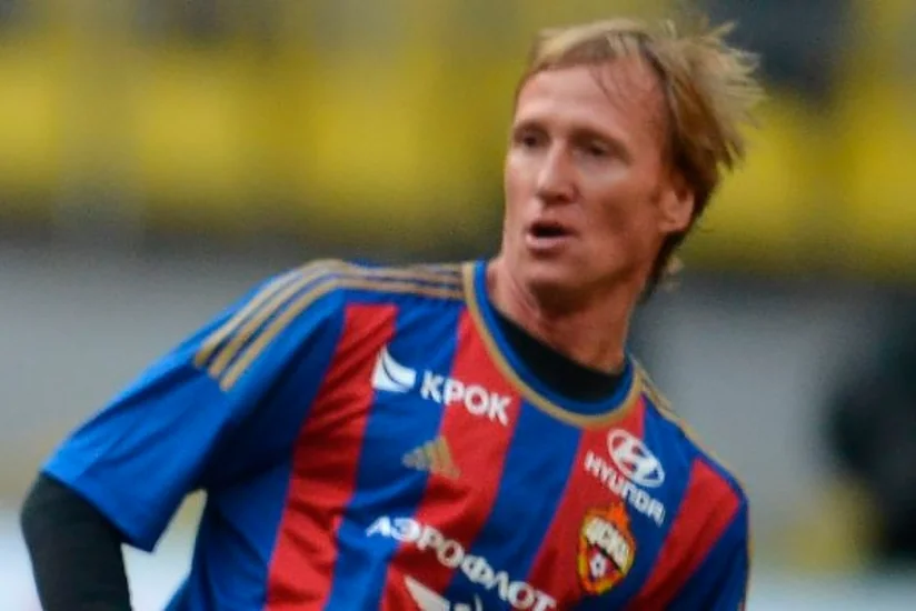 ​Veteran futbolçu yoldaşlıq görüşü zamanı ölüb