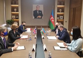 Azerbaijani FM meets with UK Minister for European Neighbourhood and Americas