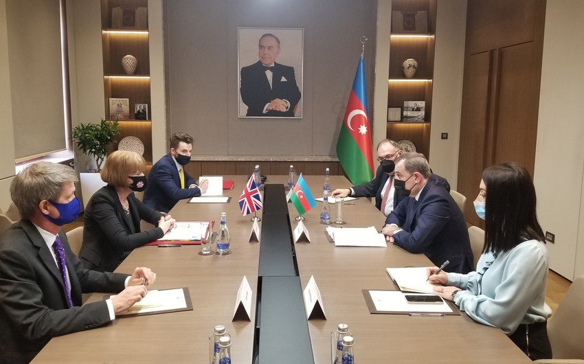 Azərbaycan və Böyük Britaniya arasında siyasi məsləhətləşmələr keçirilib