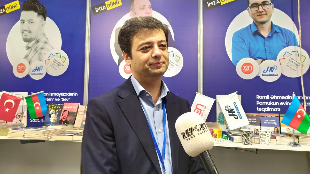 İnformasiya müharibəsi kitabının imza günü keçirilib