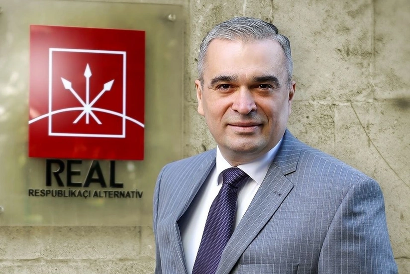 Dövlət başçısı İlqar Məmmədovu təbrik etdi