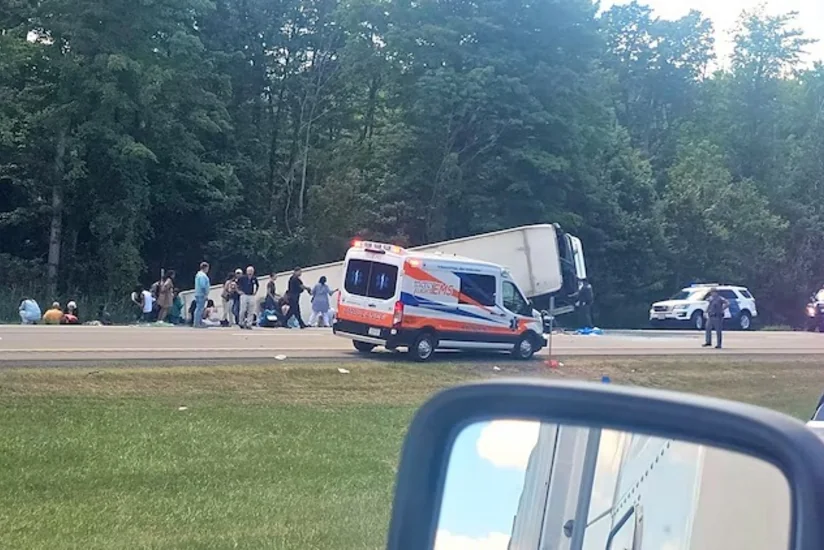 В ДТП с автобусом в Нью-Йорке погибли по меньшей мере пять человек