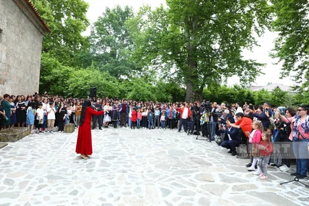 Qəbələdəki Cotari kilsəsində Pasxa bayramı qeyd edilib - YENİLƏNİB