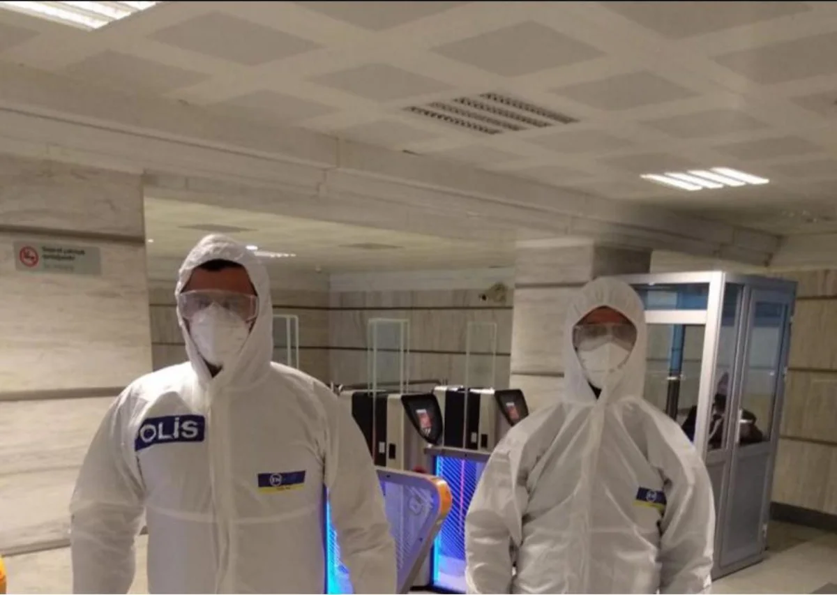 Metronun daha bir stansiyasında koronavirus xəstəsi saxlanılıb