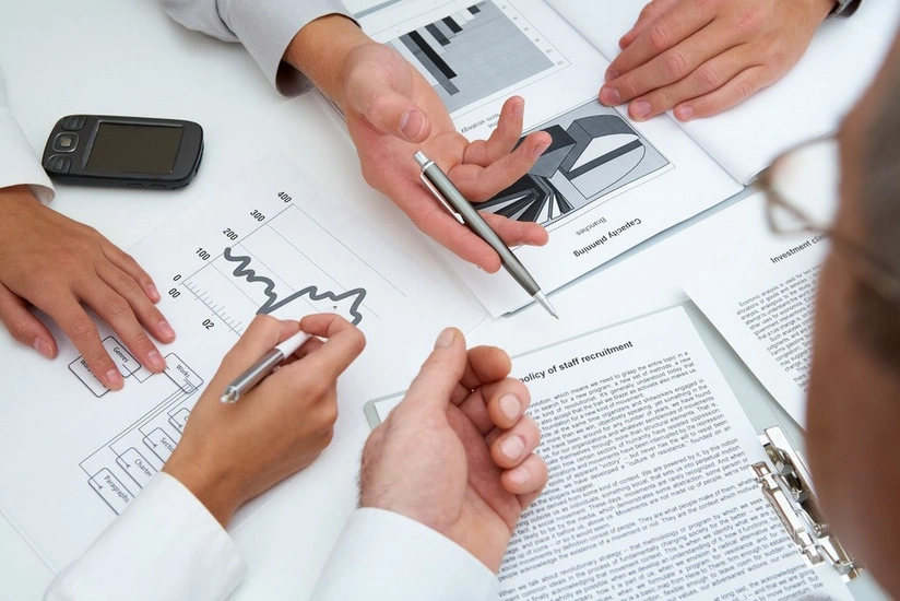 Azərbaycanda hər il nizamnamə kapitalı artırılan bəzi dövlət şirkətlərinin özəlləşdirilməsi tövsiyə olunur