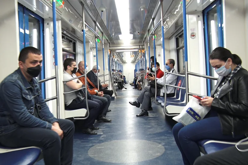В Баку метро открылось спустя 38 дней - ВИДЕОРЕПОРТАЖ
