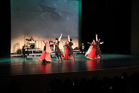 Çində ulu öndər Heydər Əliyevin 100 illiyinə həsr olunan konsert keçirilib