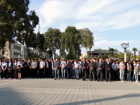 Aprel döyüşçülərinin bir qrupu ehtiyata buraxılıb