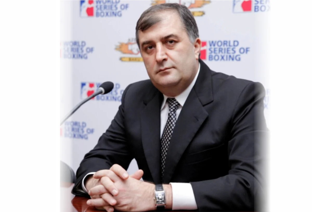 ​Rizvan Gənciyev: Qonağımın sözlərindən 5 saniyə sonra boksçumuz rəqibini nokaut etdi - MÜSAHİBƏ