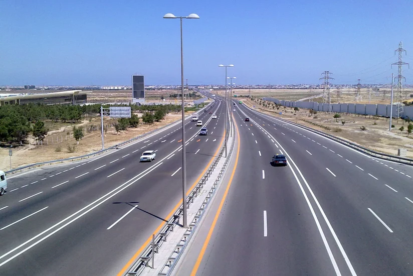Aeroport-Zığ dairəsi yolunda nəqliyyatın hərəkəti məhdudlaşdırılıb - ƏLAVƏ OLUNUB