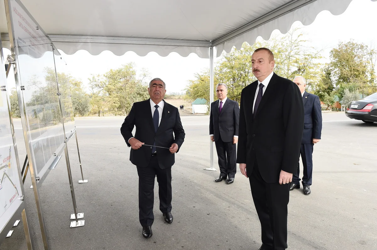 Prezident Ağdamda Quzanlı-İmamqulubəyli-Orta Qərvənd-Xındırıstan avtomobil yolunun açılışında iştirak edib