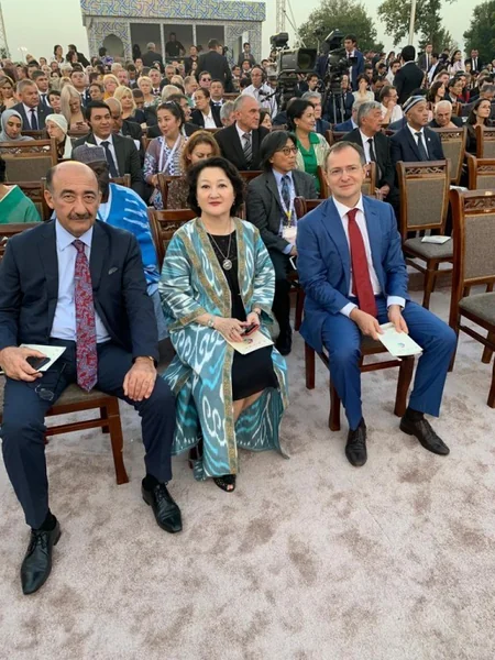 Özbəkistanda Birinci Beynəlxalq Xalq Tətbiqi İncəsənət Festivalının açılışı olub