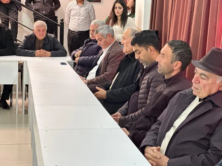Qardabanidə azərbaycanlı tələbə-gənclərin təhsil problemləri müzakirə edilib