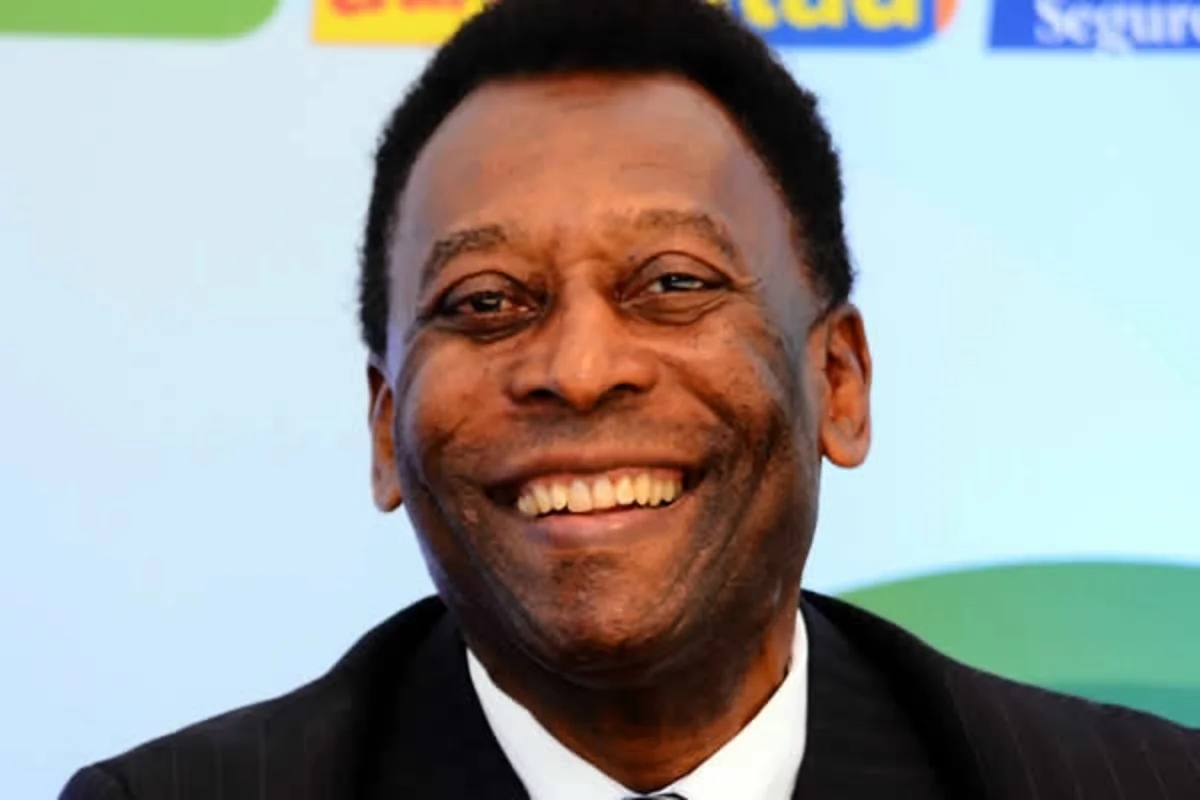 Pele offered to light Rio 2016 Torch