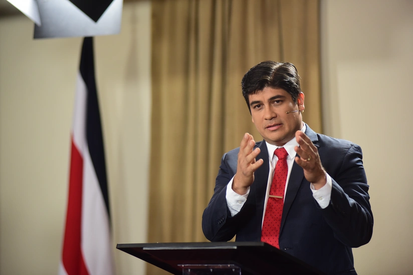 Costa Rican President invites Azerbaijani Ambassador to his country