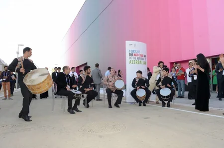 Heydər Əliyev Fondu “Milan Expo 2015”də Azərbaycan “Milli gün”ü çərçivəsində konsert proqramı təşkil edib