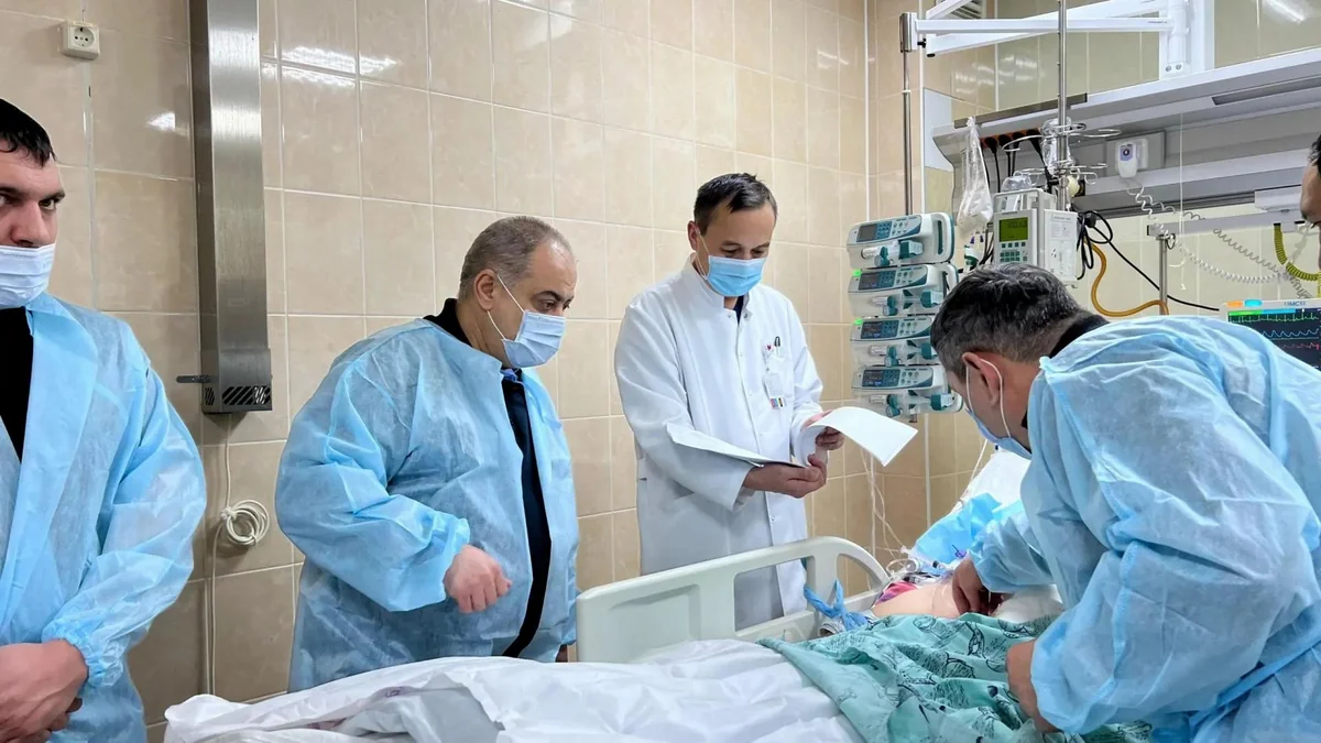 Kazakhstan Health Ministry: Eight victims of plane crash on ventilators