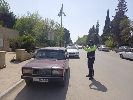 Biləsuvarda yol hərəkəti qaydalarını pozan sürücülərə qarşı reyd keçirildi