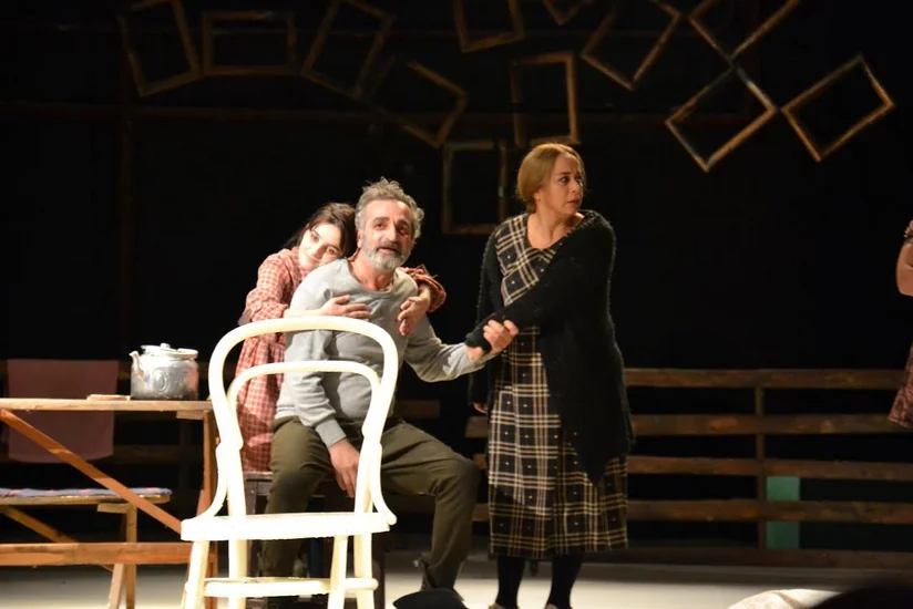 Gənc Tamaşaçılar Teatrı Müharibə tamaşasını təqdim edəcək