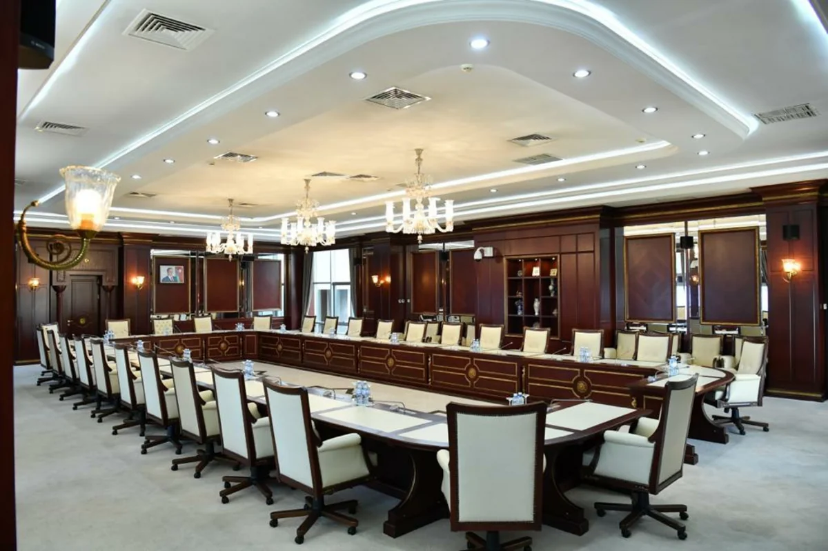 Milli Məclisin zallarına adlar verildi