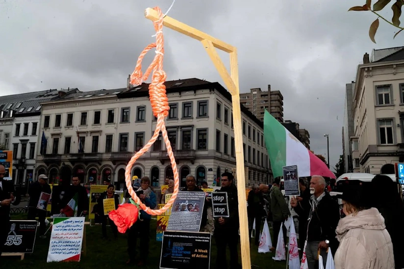 İranda bir ildə 997 nəfər edam olunub