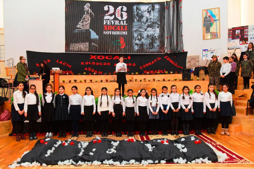 Bakı məktəblərində Xocalı soyqırımına dair silsilə tədbirlər keçirilib