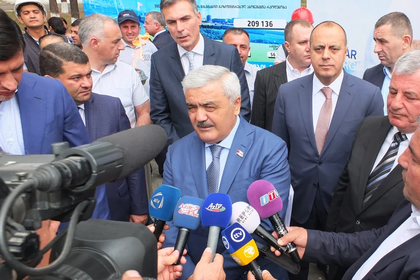 SOCAR prezidenti: “Gürcüstanda oxuyan azərbaycanlı tələbələrin təhsil haqlarının ödənilməsində problem olmayacaq”