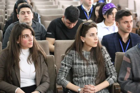 BMT-nin İnkişaf Proqramı Gəncədə “İş həyatında qadınlar” mövzusunda tədbir keçirib
