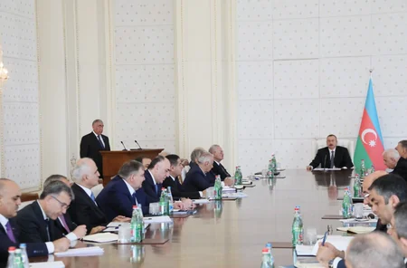 Prezident İlham Əliyevin sədrliyi ilə Nazirlər Kabinetinin iclası keçirilib