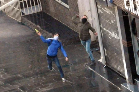Türkiyədə polislə nümayişçilər arasında toqquşma baş verib: ölən və yaralananlar var - VİDEO